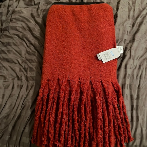 Time and Tru Accessories - New scarf